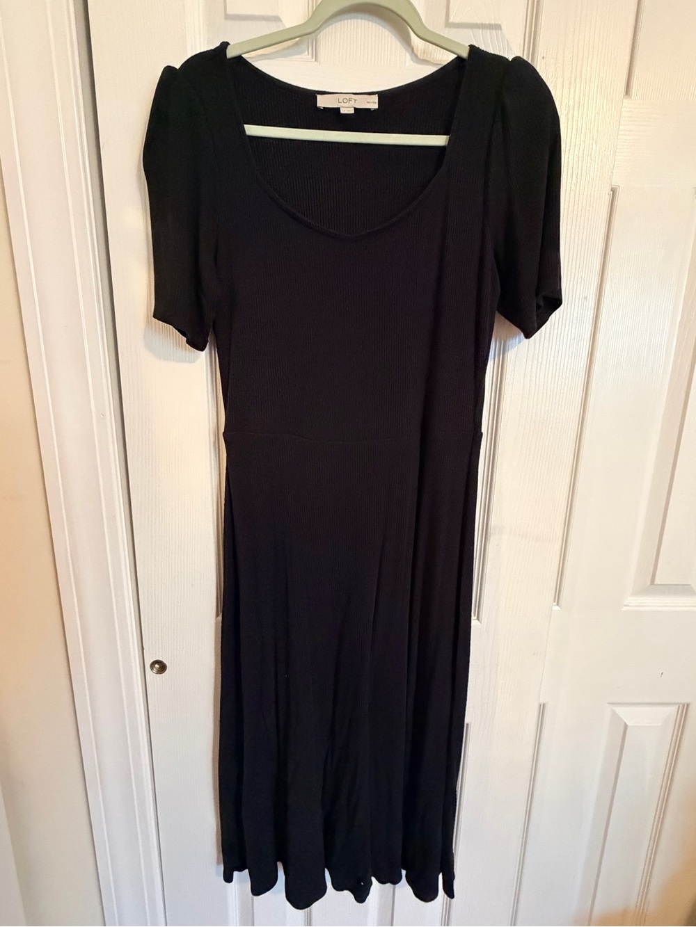 LOFT Black Short Sleeve Scoop Midi Dress with Subtle Puff Shoulders